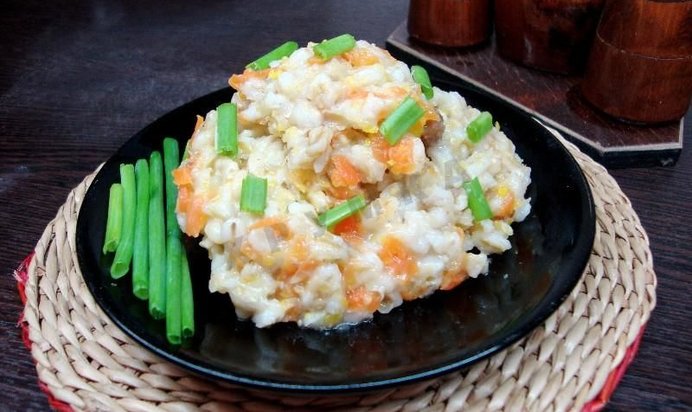 Перловая каша с тушенкой в мультиварке