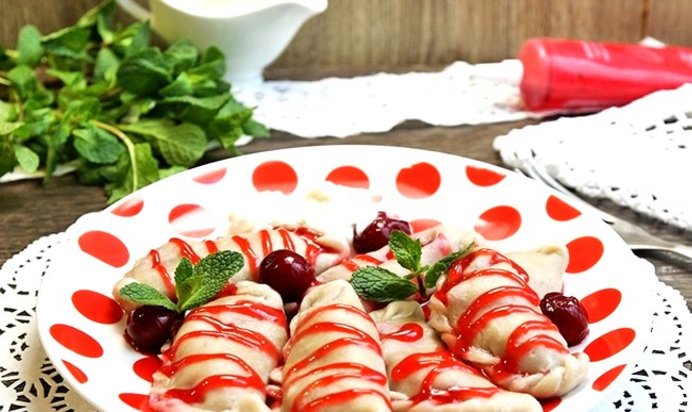 Вареники с вишнями