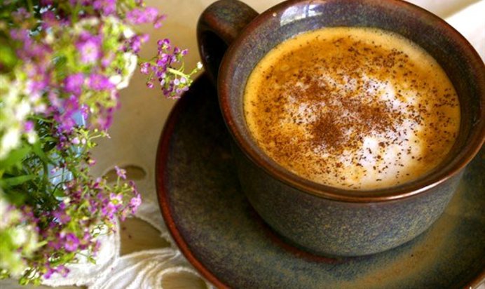 Кофе латте с корицей