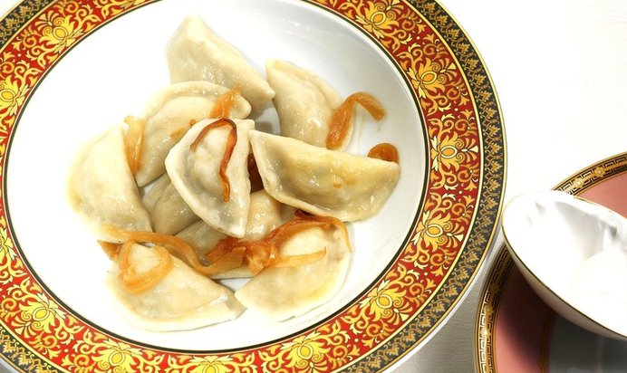 Вареники с курицей и грибами