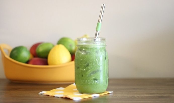 Зеленый коктейль с фасолью