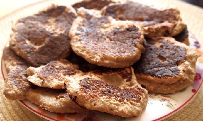 Овсяные оладьи с бананом