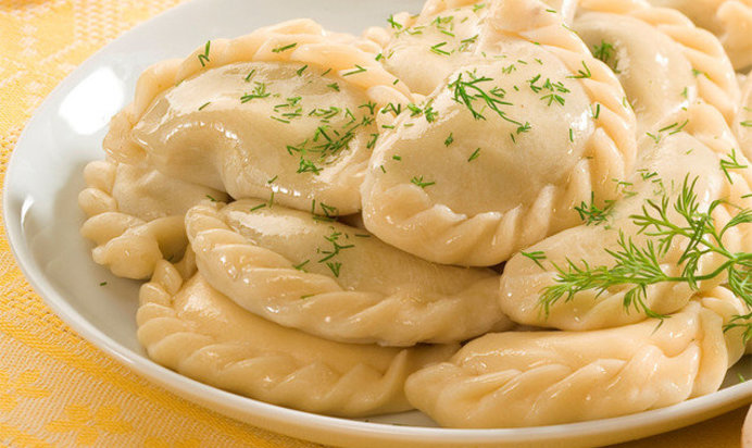 Вареники с картофелем и зеленью