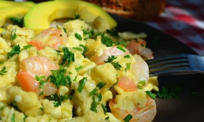 Омлет с креветками