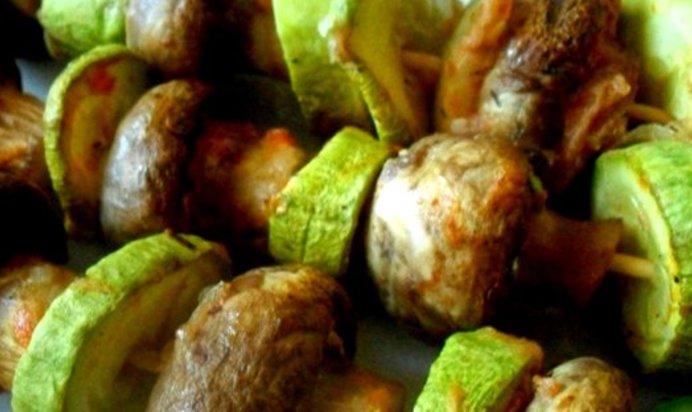 Шашлык из шампиньонов в духовке