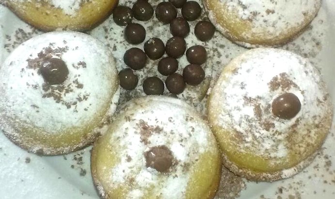 Ванильные кексы с шоколадной начинкой