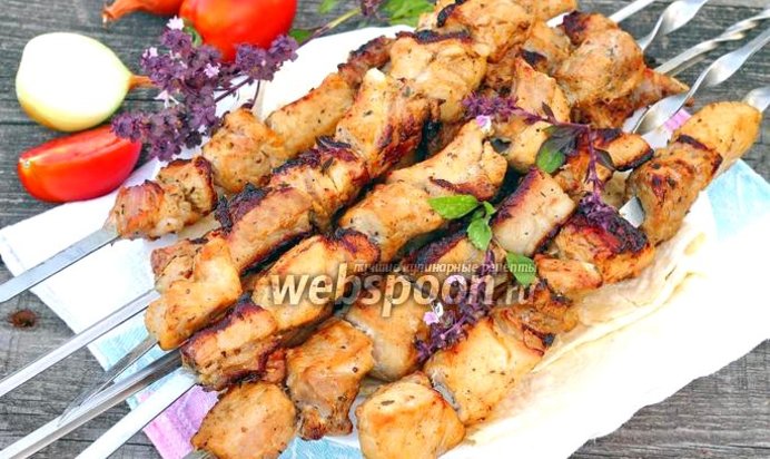 Шашлык из свинины с киви