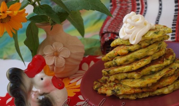 Кабачково-сырные оладьи