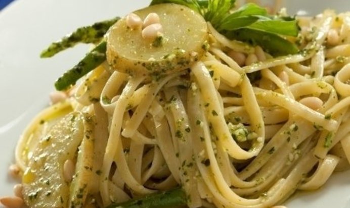 Баветте с соусом песто дженовезе