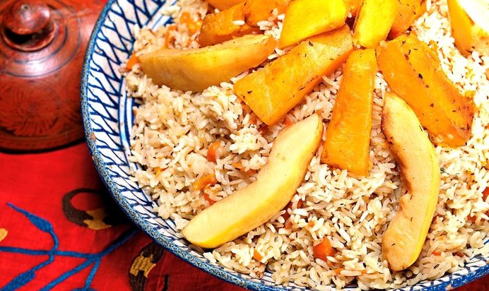 Плов с тыквой и айвой