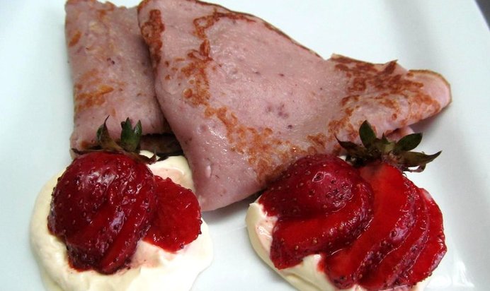 Клубничные блинчики