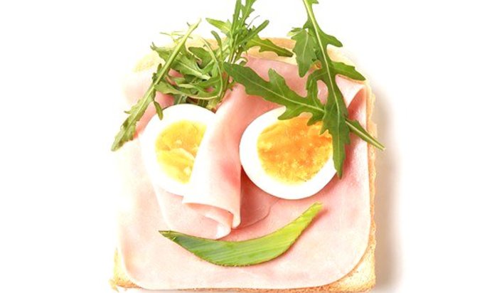Бутерброд с ветчиной и яйцом