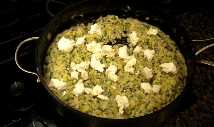 Ризотто со шпинатом и козьим сыром