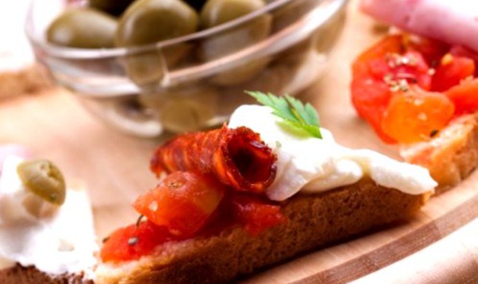 Бутерброд с брынзой