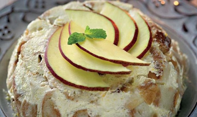 Мексиканская ванильная шарлотка с манго