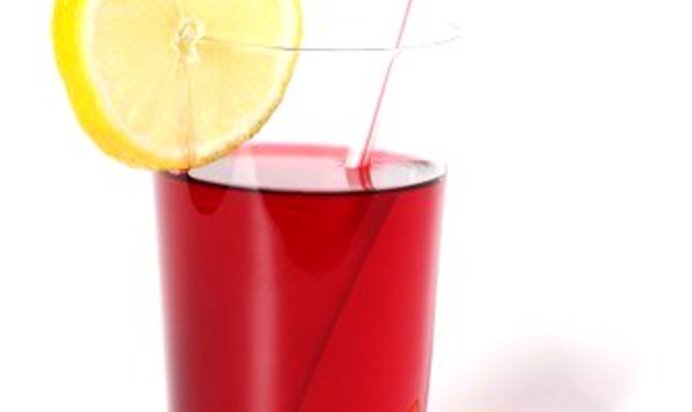 Холодный красный чай с гранатовым соком