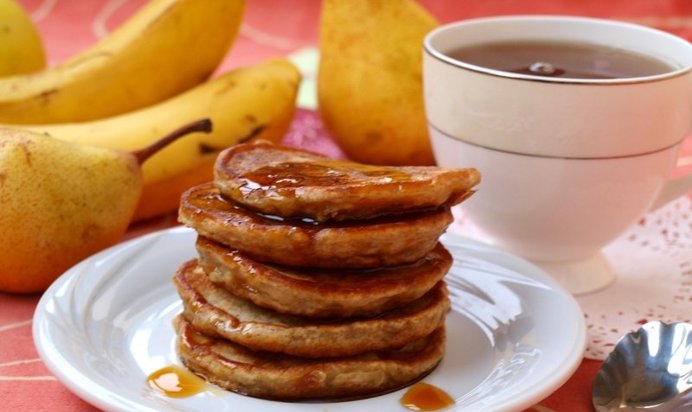 Оладьи с грушами и бананом