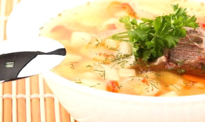 Щи с тушенкой