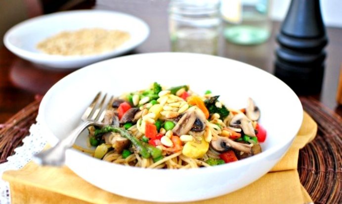 Запеченные овощи с грибами в духовке