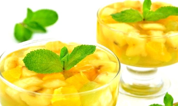 Фрукты в чайном желе