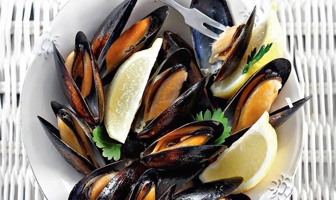 Мидии с белым вином