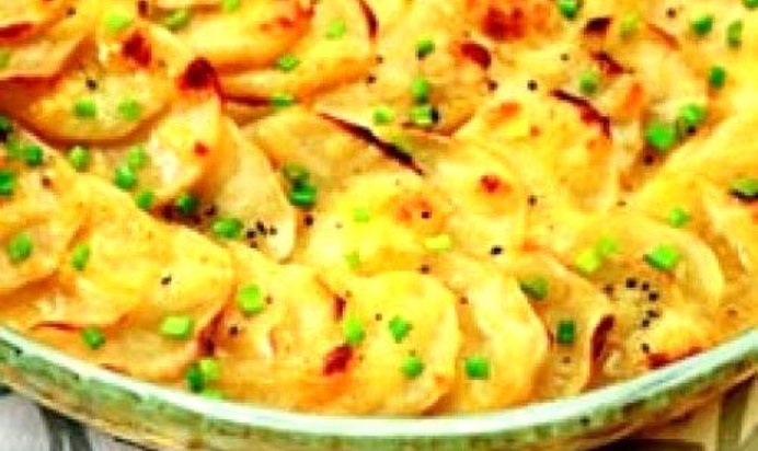 Картофельная запеканка с сельдью (Калалаатикко)