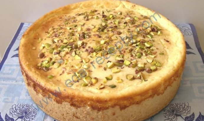 Творожное пирожное из печенья с курагой и черносливом