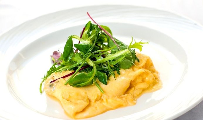 Французский омлет с сыром