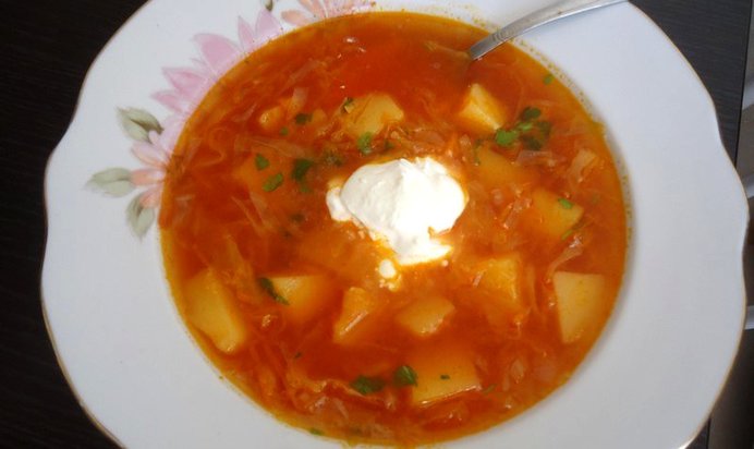 Борщ на говяжьих косточках