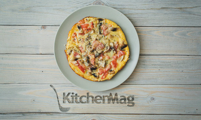 Нежный омлет с овощами и сыром