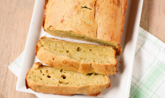 Кекс с авокадо и сгущенным молоком