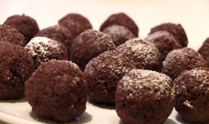 Пирожное картошка из печенья с молоком