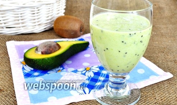 Смузи из киви и авокадо