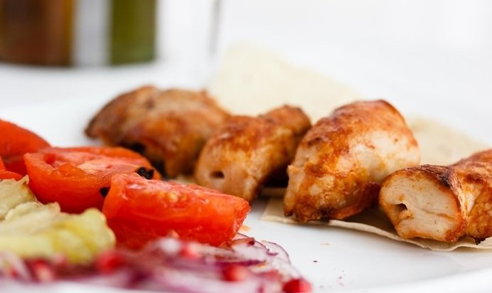 Шашлык из курицы с овощами