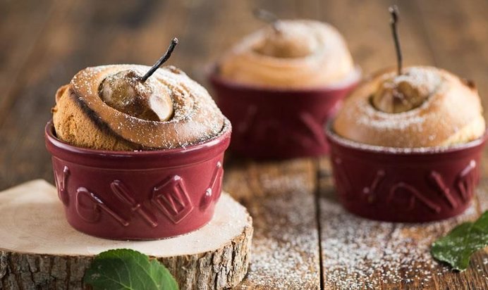 Мини-шарлотка с грушей