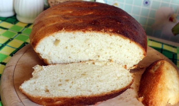 Луковый хлеб на сметане