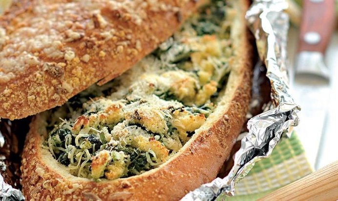 Хлебец с артишоками и шпинатом