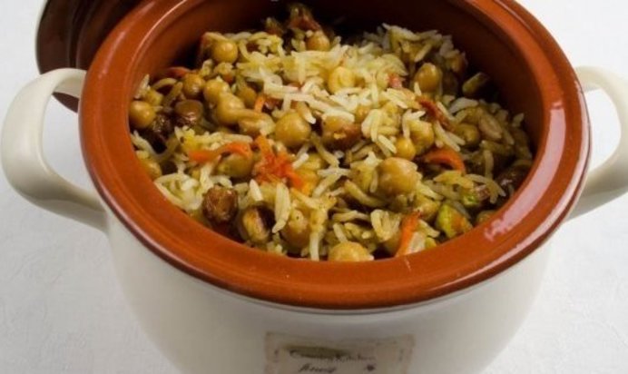 Плов с нутом в мультиварке