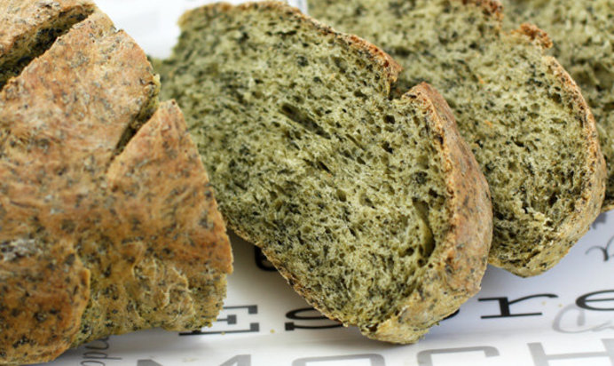 Зеленый хлеб со шпинатом