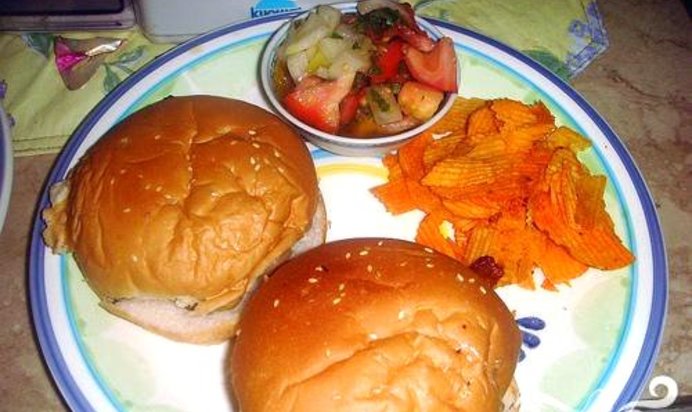 Бургеры с беконом и грибами