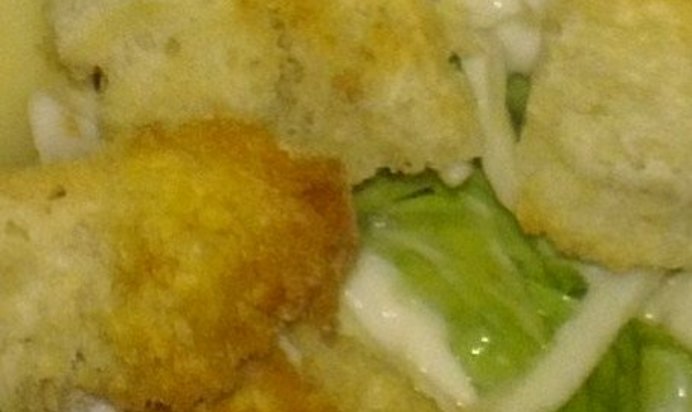 Чесночный гренки для салата «Цезарь»