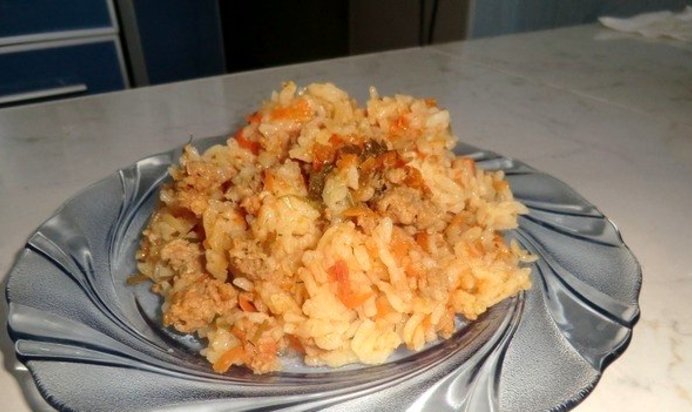 Плов с фаршем в мультиварке