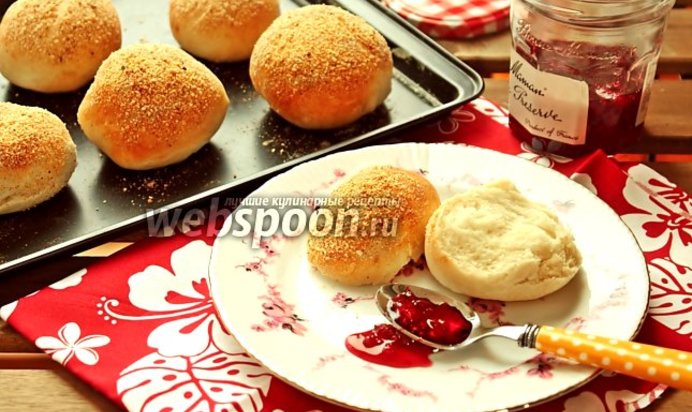 Хлебные булочки с присыпкой