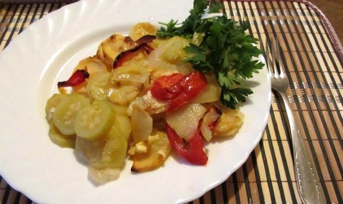 Овощи запеченные с картофелем