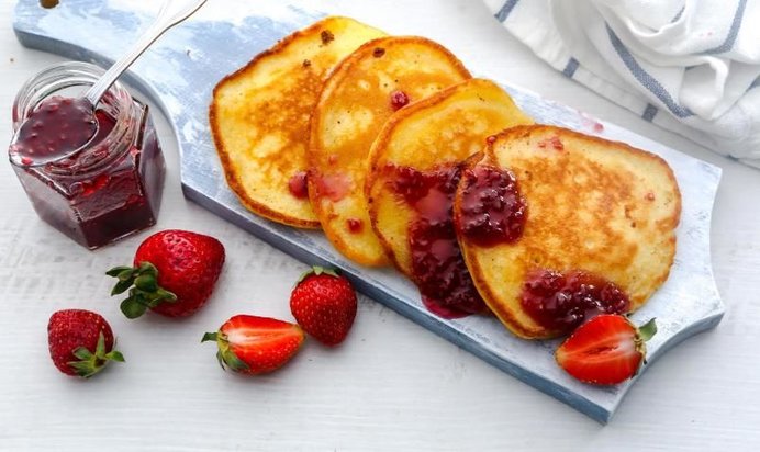 Оладьи на простокваше, с кукурузной мукой