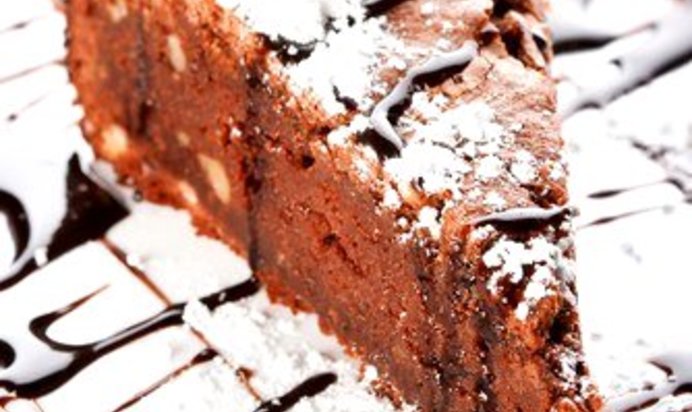 Шоколадный торт с кардамоном