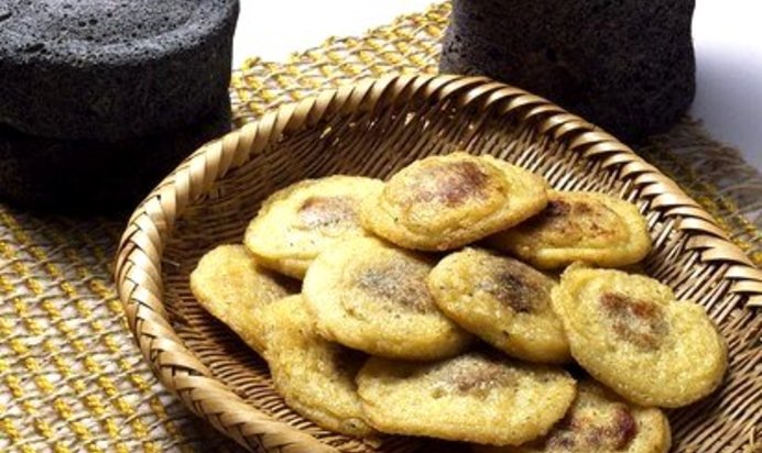 Тыквенные оладьи с карамельным соусом