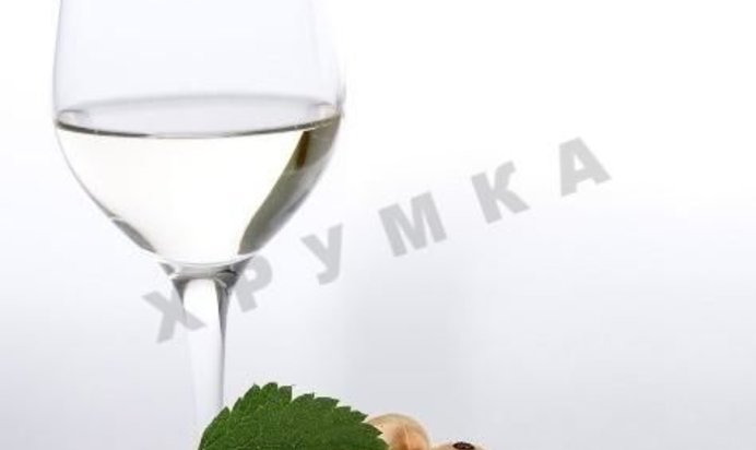 Домашнее вино из белой смородины