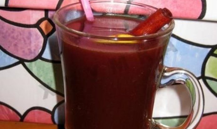 Горячее красное вино