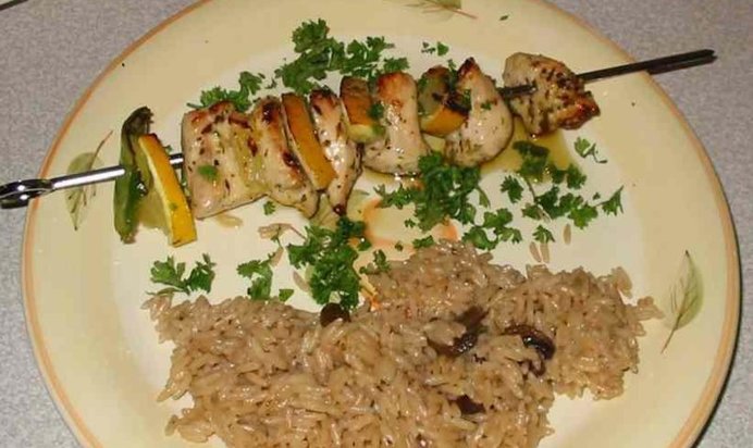 Куриные шашлыки с лимоном